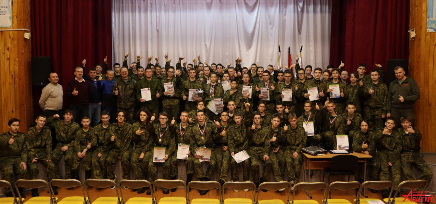 "Учиться военному делу настоящим образом!"